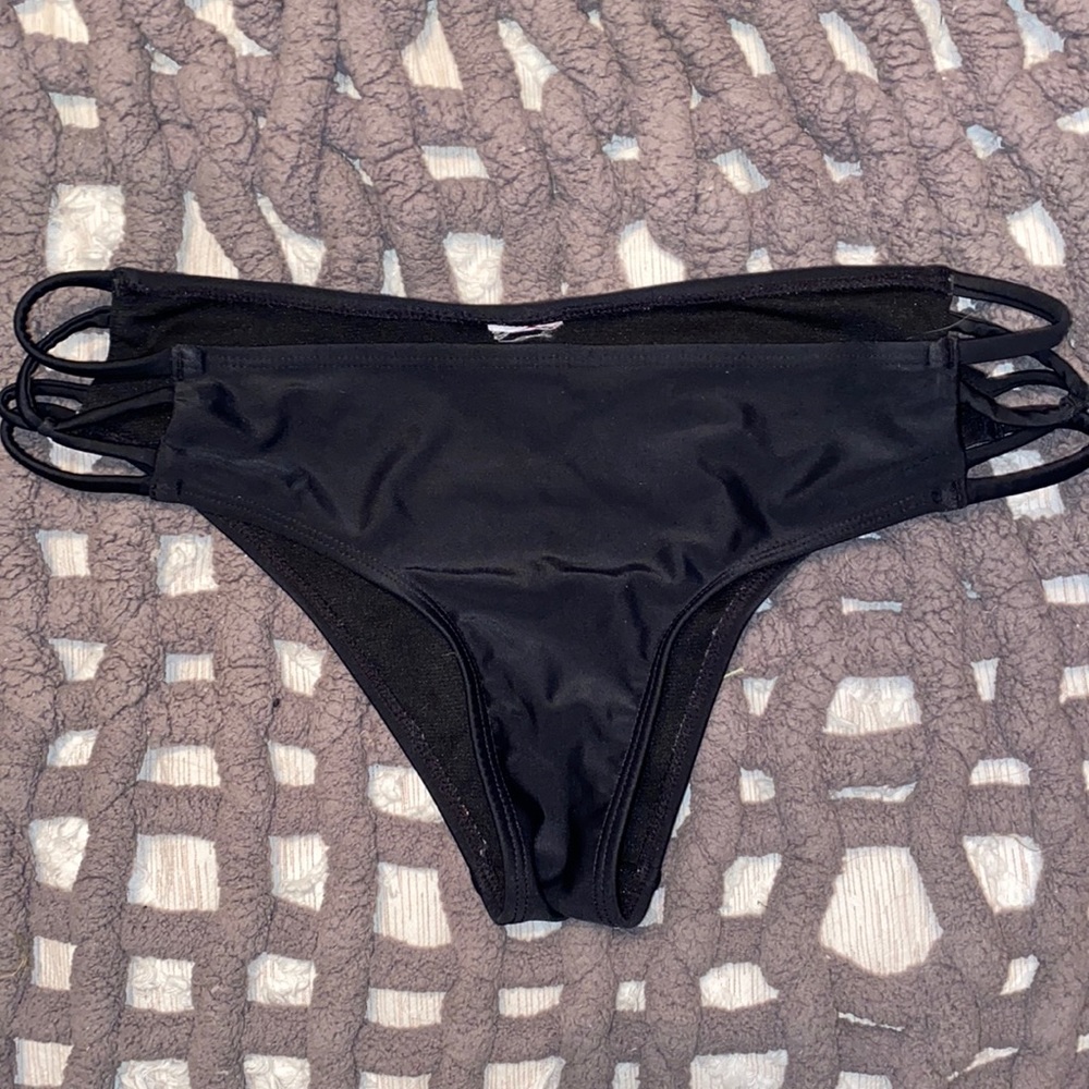 Bikini bottoms